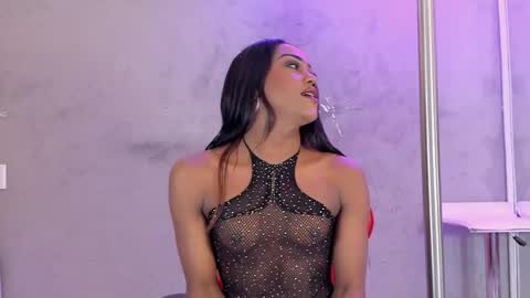 Snapshot of naomi__blair chatting on 31, 5, 2026 Naomi Blair online show from 31, 5, 2026