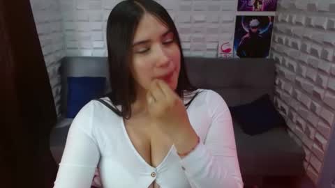 naomi_d online show from 23, 12, 2024