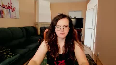 naomi_di online show from 10, 6, 2026