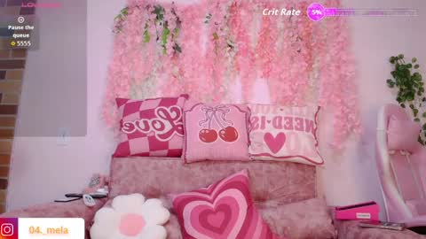 Snapshot of naomi_femme chatting on 2, 6, 2026 naomi_femme online show from 2, 6, 2026