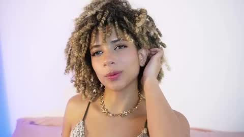 naomidawson online show from 28, 5, 2026