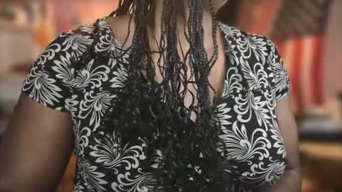 Snapshot of naomifux chatting on 11, 11, 2025 Naomi online show from 11, 11, 2025