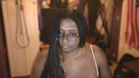 Snapshot of naomifux chatting on 19, 11, 2025 Naomi online show from 19, 11, 2025