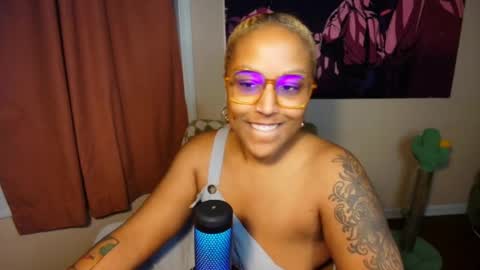 Snapshot of naomigiirl6 chatting on 7, 2, 2025 Naomigiirl6 online show from 7, 2, 2025