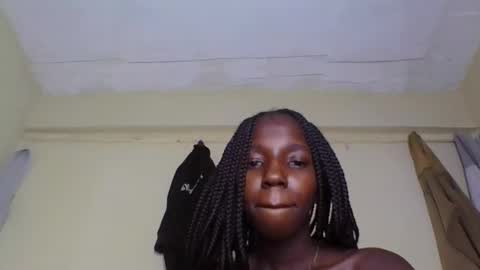 Snapshot of naomilittle905047 chatting on 19, 2, 2026 naomilittle905047 online show from 19, 2, 2026