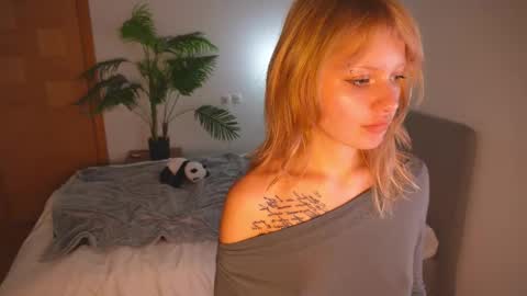 naomirosy online show from 12, 2, 2026