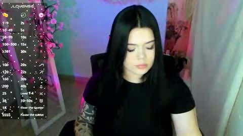 Snapshot of naomivibes chatting on 10, 7, 2026 Naomi online show from 10, 7, 2026