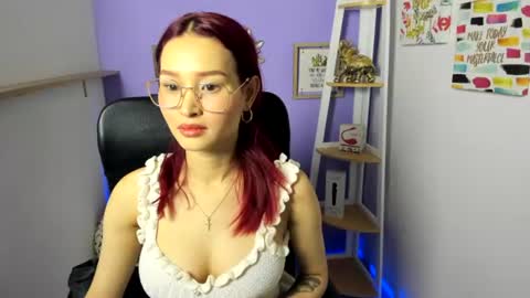 Snapshot of naomy_stanley_ chatting on 7, 7, 2026 naomy_stanley_ online show from 7, 7, 2026