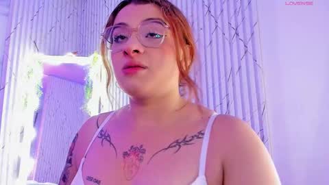 Naomy  online show from 29, 3, 2026