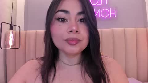 Snapshot of naomymonroe_ chatting on 21, 7, 2026 Naomy online show from 21, 7, 2026