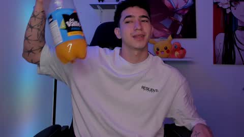 Snapshot of naranjo_seb chatting on 11, 1, 2025 sebastian online show from 11, 1, 2025