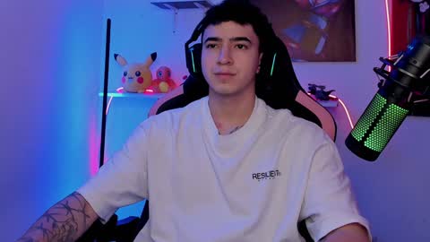 Snapshot of naranjo_seb chatting on 4, 2, 2025 sebastian online show from 4, 2, 2025