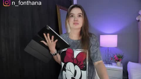 Nashly Fontana online show from 30, 11, 2025