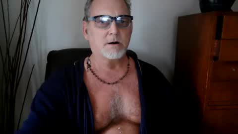 Daddy online show from 23, 2, 2025
