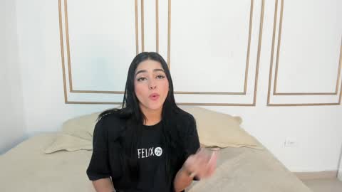 Naty  online show from 25, 1, 2025