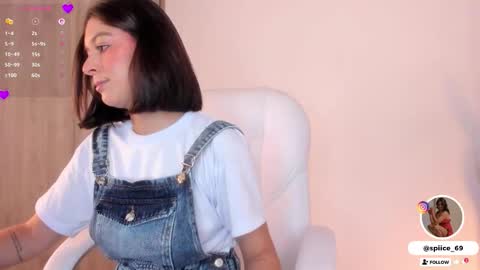 Snapshot of natalia_andrea_2804 chatting on 6, 1, 2026 natalia andrea online show from 6, 1, 2026