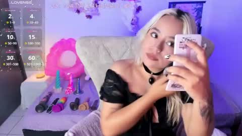 Snapshot of nataliahenao_69 chatting on 5, 7, 2026 Nataliua Henao online show from 5, 7, 2026