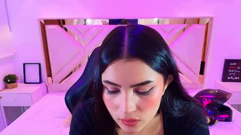 natalie  online show from 21, 7, 2026
