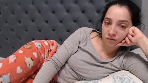 Snapshot of natalie_mia chatting on 3, 2, 2025 Miia online show from 3, 2, 2025