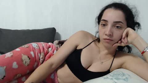 Snapshot of natalie_mia chatting on 3, 3, 2025 Miia online show from 3, 3, 2025