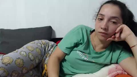 Snapshot of natalie_mia chatting on 24, 10, 2025 Miia online show from 24, 10, 2025