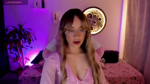 Snapshot of nataly_29 chatting on 21, 5, 2026 MissNatis online show from 21, 5, 2026