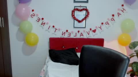 Nataly Escobar online show from 11, 9, 2025