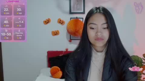 Nataly Escobar online show from 6, 10, 2025