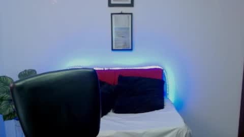 Nataly Escobar online show from 25, 2, 2026