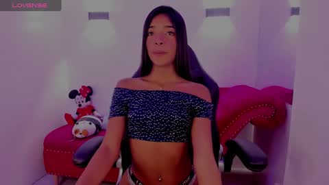 Natasha  online show from 4, 2, 2025