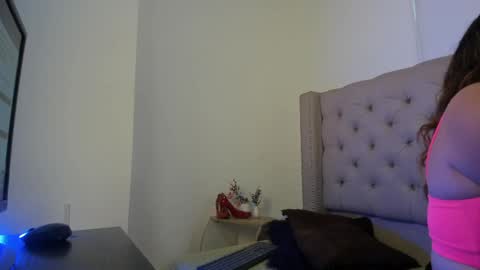 Snapshot of natashaa_clauss chatting on 19, 5, 2026 Natasha Claus online show from 19, 5, 2026
