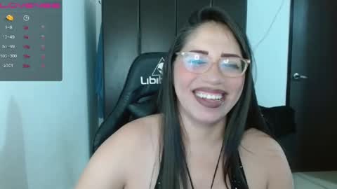 Natasha Smithe  online show from 31, 1, 2025