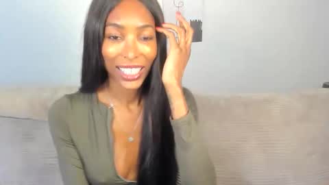 Snapshot of natassiadreamsxxx chatting on 4, 5, 2026 Natassia Dreams online show from 4, 5, 2026