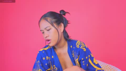 Natcha C online show from 3, 1, 2025