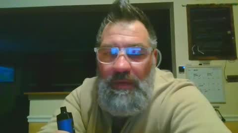 Snapshot of nateemkow chatting on 4, 12, 2024 lombardIL online show from 4, 12, 2024