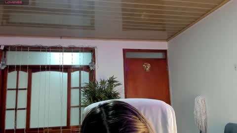 nathaly sky online show from 27, 1, 2025