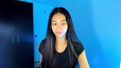 Snapshot of nathalie_rose chatting on 27, 1, 2025 Nathalie online show from 27, 1, 2025