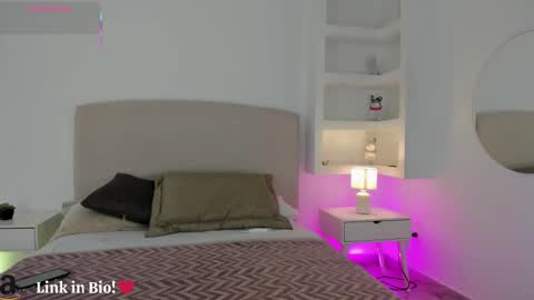 NATHALY  online show from 15, 11, 2025