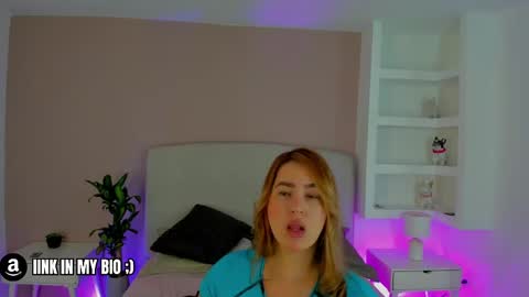Snapshot of nathalyn05 chatting on 8, 5, 2026 NATHALY online show from 8, 5, 2026