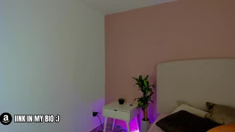 Snapshot of nathalyn05 chatting on 9, 5, 2026 NATHALY online show from 9, 5, 2026