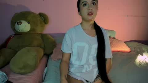 Nathalia online show from 20, 2, 2025