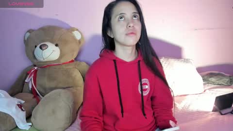 Nathalia online show from 1, 3, 2025