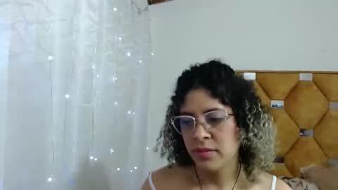 nathy_voyeur online show from 17, 3, 2026