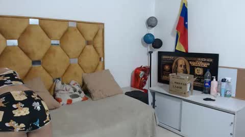 nathy_voyeur online show from 26, 4, 2026