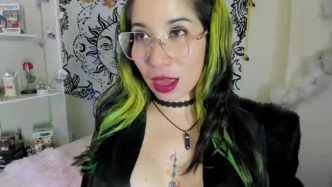 Nat  online show from 23, 9, 2025