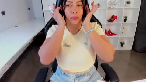 Snapshot of natural_bigboobs chatting on 24, 6, 2026 Jazmin Bigboobs online show from 24, 6, 2026