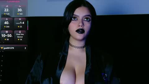 Snapshot of naturaltitss_ chatting on 26, 11, 2025 Gwen online show from 26, 11, 2025