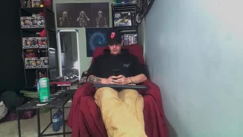Snapshot of naturesbest951 chatting on 12, 5, 2026 NATURESBEST online show from 12, 5, 2026