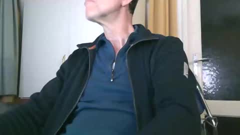 naturista25 online show from 2, 11, 2025