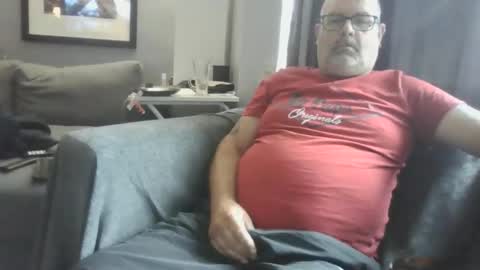 Snapshot of naturistmale45 chatting on 10, 9, 2025 naturistmale45 online show from 10, 9, 2025